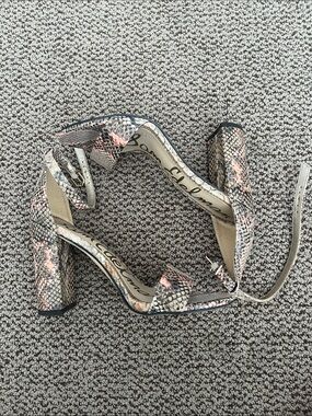 Sam Edelman snake skin shoe